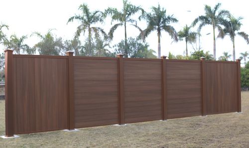 Забор с панелями - ULTRASHIELD® - newtechwood - для домашнего использования / из композитной древесины / современный