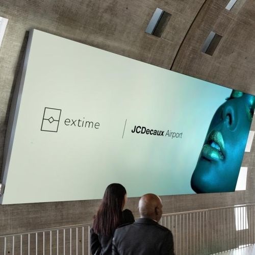 Настенное информационное табло - JCDecaux - Mobilier Urbain - для интерьера / для наружного применения / многолинейное