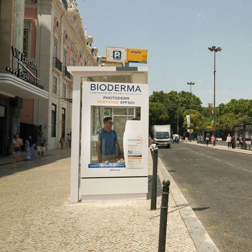 Крытая автобусная остановка из стали - JCDecaux - Mobilier Urbain - из поликарбоната / из стекла / со скамейкой