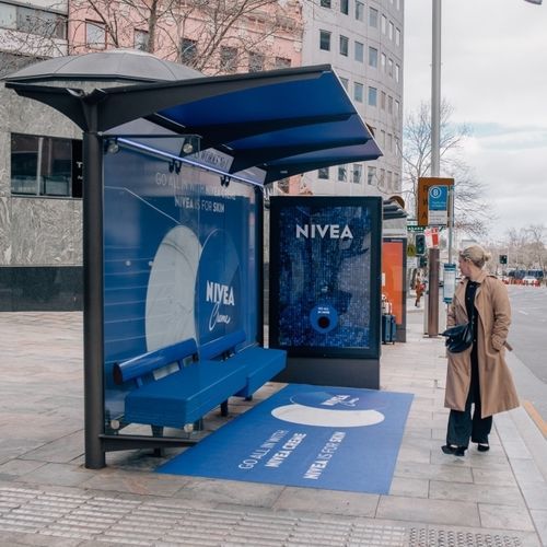 Крытая автобусная остановка из металла - JCDecaux - Mobilier Urbain - умная / со скамейкой / светодиодная
