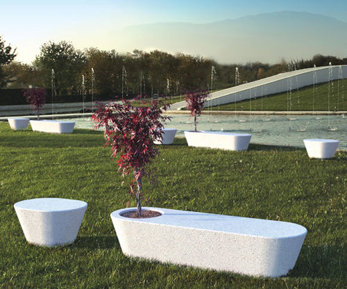 Современная общественная скамейка - PANONTO - botton & gardiner urban furniture - из гранита / из мрамора / со встроенной кадкой для садовых растений