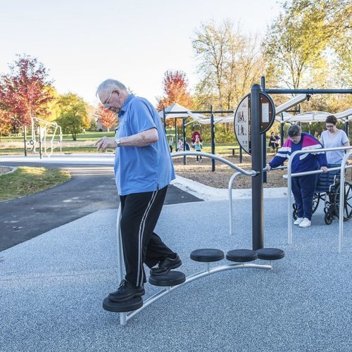 Устройство для фитнеса для пожилых людей - HealthBeat&reg; Balance Steps - Design 4240 - LANDSCAPE STRUCTURES - для наружного применения / для профессионального использования / для оздоровительной пробежки