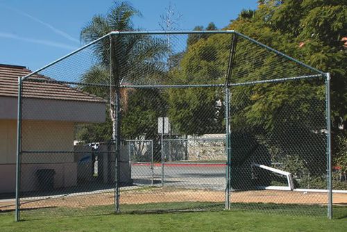 Ворота для различных видов спорта из металла - BACKSTOP - progressive design playgrounds - фиксированное / черное / на траве