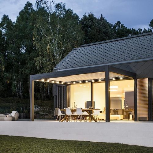 Самонесущая пергола - TWIST - Gibus SPA - пристроенная к зданию / из экструдированного алюминия / с мобильными планками