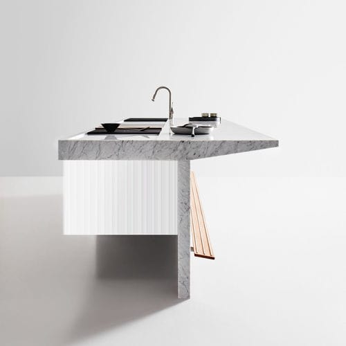 Современная кухня островного типа из мрамора - LIGNUM & LAPIS - Arclinea - из дерева / большого размера / с варочной панелью