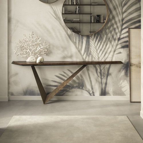 Современный стол-консоль - VARENNE - Cattelan Italia - из орехового дерева / с основанием из лакированной стали / треугольный