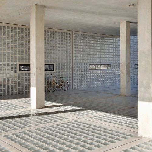Квадратный стеклоблок - 1919/16 HTI WAVE - SEVES GLASSBLOCK - гладкий / для фасада / настенный