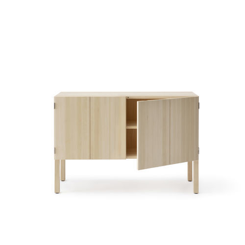 Буфет на высоких ножках - ARKITECTURE KVK3 - Nikari - современный / из дуба / из ясеня