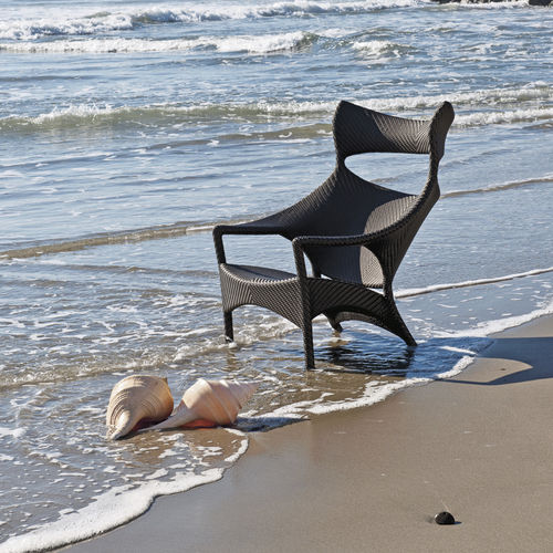 Классическое кресло - AMARI  - JANUS et Cie - из алюминия / из синтетического волокна / с высокой спинкой