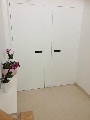 Плинтус из алюминия - XP50.04(C) - XINNIX DOOR SYSTEMS - предварительно покрытый лаком