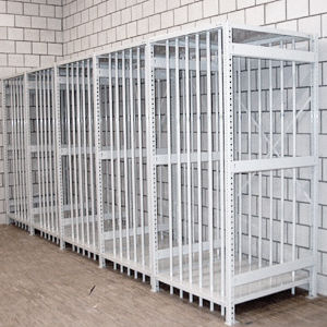 Стенд для картин - POLE SHELVING - staba Arte
