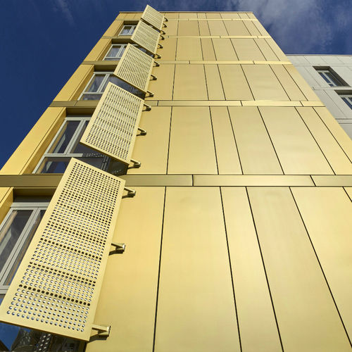 Облицовка фасада из цинка - elZinc RAINBOW&reg; GOLD - ASTURIANA DE LAMINADOS - панельная / из перерабатываемых материалов / из долговечных материалов