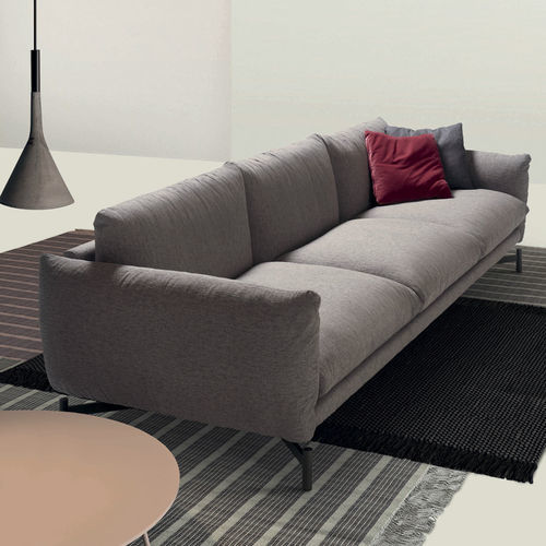 Современный диван - Kom - My Home Collection - из ткани / с подлокотниками / со съемной подушкой