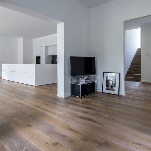 Паркет из паркетной доски - R.08 - Dennebos Flooring - «венгерская елка» / промасленный / приклеиваемый