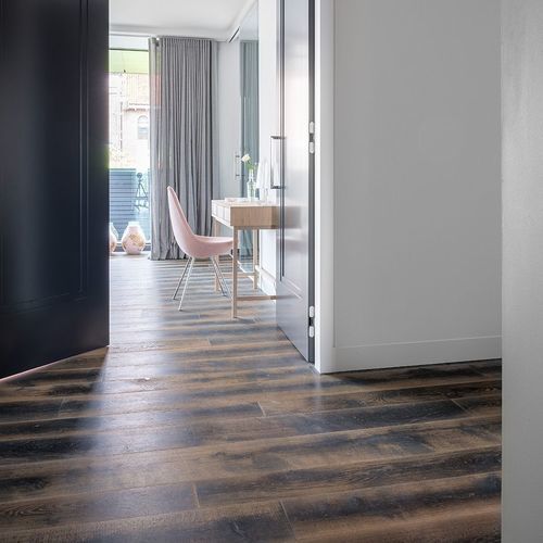 Паркет из паркетной доски - S.02 - Dennebos Flooring - «венгерская елка» / под старину / приклеиваемый