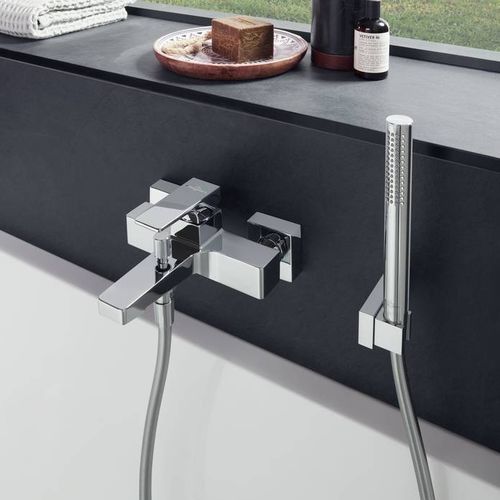 Однорычажный смеситель для душа - ARCHITECTURA : TVT125001000XX - Villeroy & Boch - для ванны / настенный / из латуни
