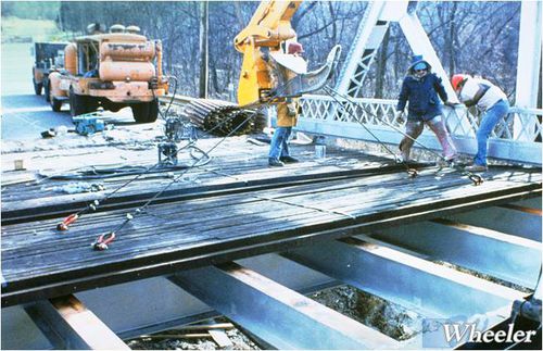 Напольный настил из дерева - Short span steel - из бетона