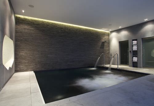 Бассейн для интерьера - LONDON - GUNCAST SWIMMING POOLS - заглубленный / из бетона