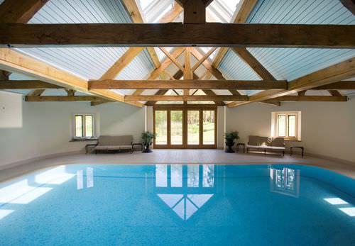 Бассейн для интерьера - HAMPSHIRE - GUNCAST SWIMMING POOLS - заглубленный / из камня / из мозаики