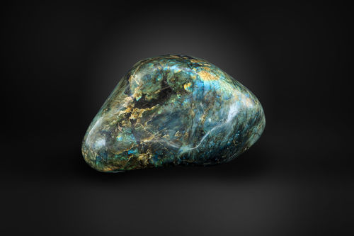 Скульптура из натурального камня - GUIDERO_LABRADORITE_GEMSTONE_LAB28_22kg - GUIDERO Holland BV