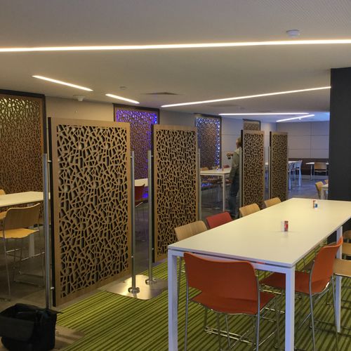 Настенная акустическая панель - BNP PARIBAS PARIS - Bruag Design Factory AG - из фанеры / прямоугольная / перфорированная
