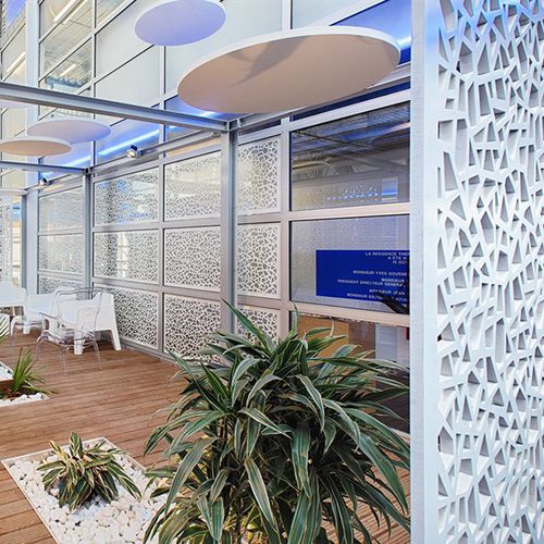 Неподвижная перегородка - THERME DE DAX - Bruag Design Factory AG - фиксированная / раздвижная / деревянная
