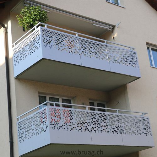 Ограждение из ламината высокого давления - MFH APPENZELL - Bruag Design Factory AG - с панелью / для наружного применения / для балкона