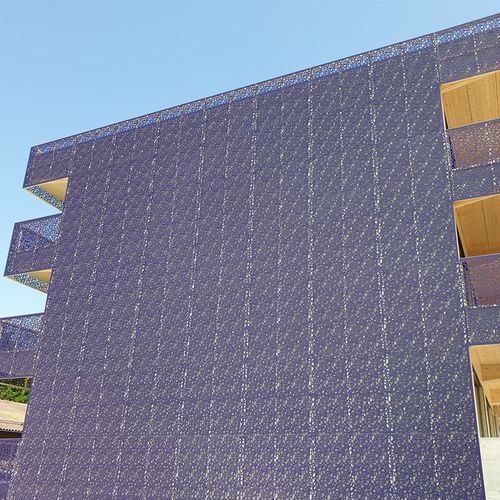 Панельная облицовка фасада - CELLON - NYON - Bruag Design Factory AG - из ламината высокого давления / перфорированная / имитация металла