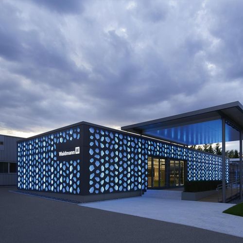 Панельная облицовка фасада - CELLON - WALDMANN VILLINGEN-SCHWENNINGEN - Bruag Design Factory AG - из композита / из ламината высокого давления / гладкая