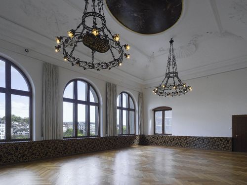 Настенная декоративная панель - CITY HALL ZURICH - Bruag Design Factory AG - из фанеры / перфорированная