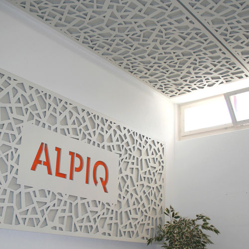 Настенная акустическая панель - MEETING ROOM ALPIQ DAVOS - Bruag Design Factory AG - из древесного волокна / прямоугольная / перфорированная