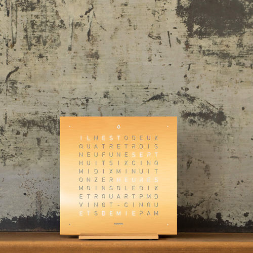 Современный часы - GOLDEN LEGEND - qlocktwo - настольный / с ЖК цифровым дисплеем / из алюминия