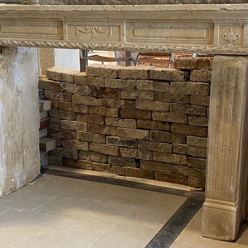 Облицовка камина в стиле Людовика XVI - 202105 - bca materiaux anciens - из камня / из известняка