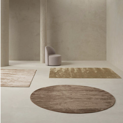 Современный ковер - LUCENS - LINIE DESIGN A/S - однотонный / из вискозы / прямоугольный