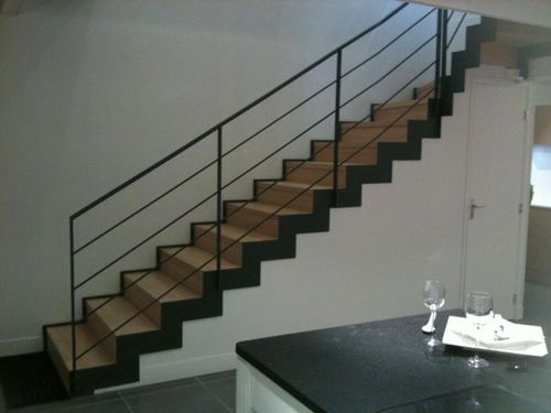 Лестница с поворотом на 90° - CHERBOURG - ESCALIER DESIGN 14 - с деревянными ступеньками / стальная конструкция / современная
