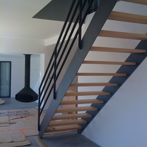 Прямая лестница - HONFLEUR - ESCALIER DESIGN 14 - с поворотом на 90° / с деревянными ступеньками / металлическая конструкция