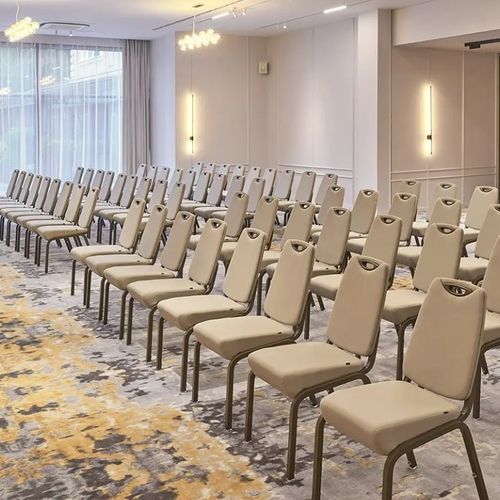 Современный cтул - INICIO  - burgessfurniture - для интерьера / алюминий / из ткани