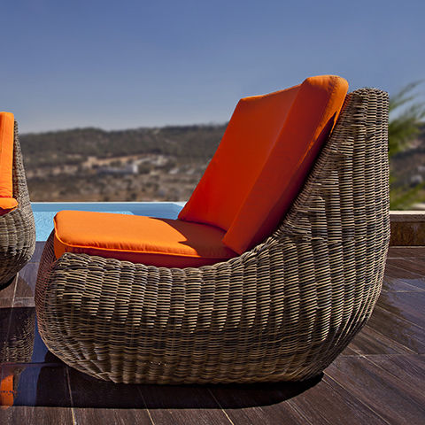 Современное низкое кресло - LAZY - Rattan House - из ротанга / для сада