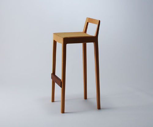 Современный барный табурет - R+R - Miyazaki Chair Factory - из дерева