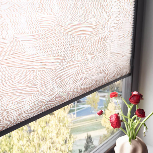 Плиссированное жалюзи - TENSIONED HONEYCOMB - Kadeco Sonnenschutzsysteme GmbH - для слухового окна / для окон / из ткани