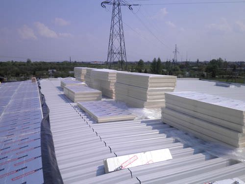 Термоакустическая изоляция - IKO ENERTHERM MG - ATAB - из полиизоцианурата / из панелей / для кровли