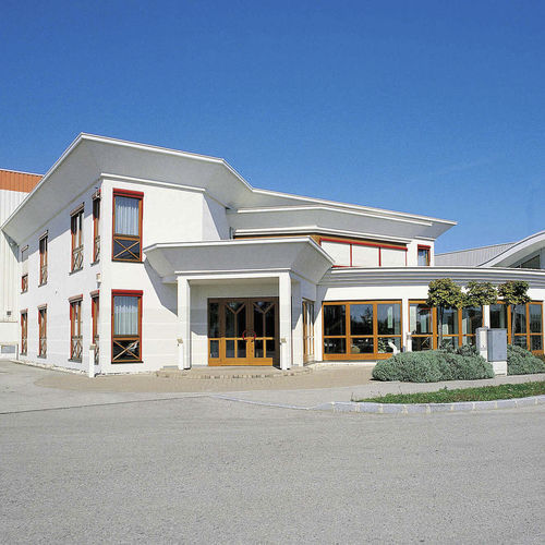 Сборное здание - BÜROGEBÄUDE - Vario Haus - модульное / из бетона / металлический каркас