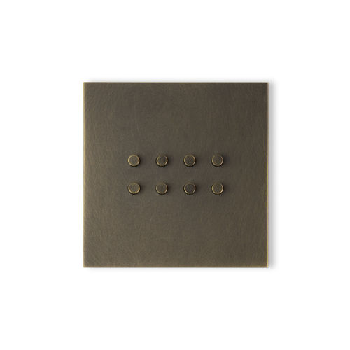 Переключатель нажимная кнопка - DoT FACEPLATE - Atelier Luxus - встраиваемый / из латуни / из нержавеющей стали