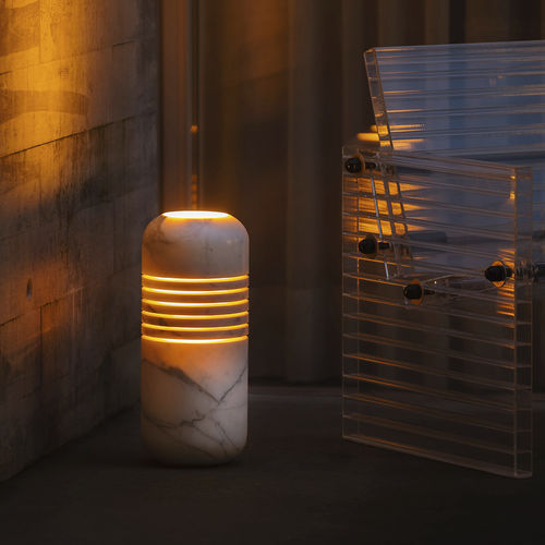 Напольная лампа - LUMI CALACATTA ORO - MAAMI HOME - из мрамора / современная / проводная
