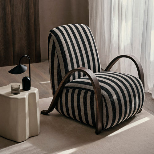 Современное кресло - Buur - Ferm Living - из ткани / из дуба / на заказ