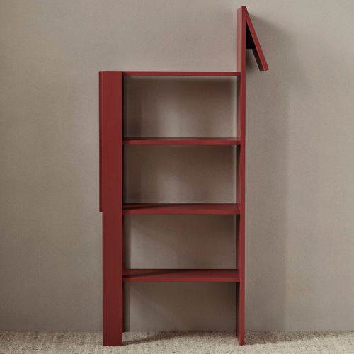 Современный книжный шкаф - Giraffe  - Ferm Living - из МДФ / со встроенным ящиком / из переработанных материалов