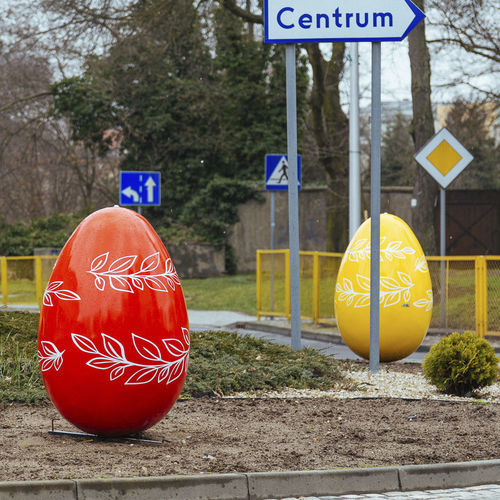 Скульптура пасхальное украшение - Easter Egg T100 - Terra Group - из стекловолокна / для наружного применения / отдельностоящая