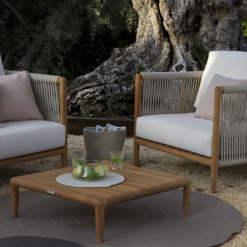Современный журнальный столик - SAONA - GreenDesign - из тикового дерева / квадратный / для бытового использования