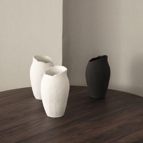 Современная ваза - MAGNOLIA  - sibast furniture - из керамики / настольная / белая