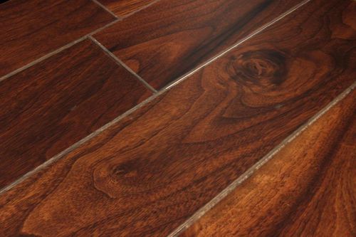 Паркет из паркетной доски - MILLENIUM: 90 WALNUT NATURAL PS LACQUER - TEKA Parquet - из орехового дерева / лакированный / на гвоздях